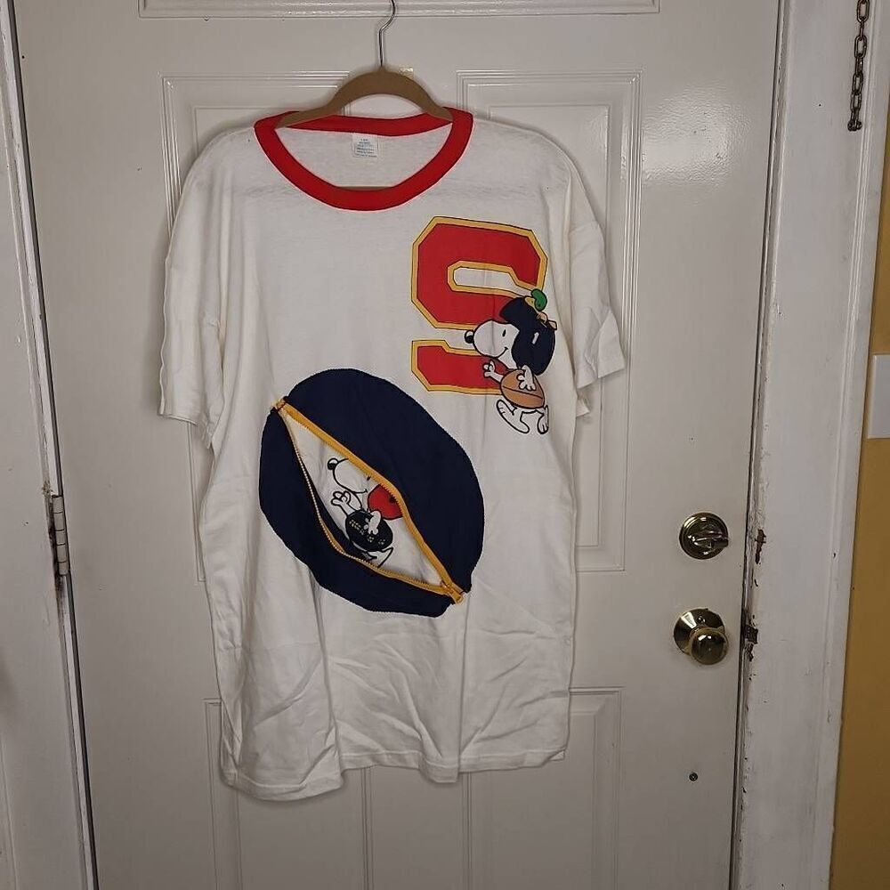 Vintage Rare Snoopy football sleep shirt size L